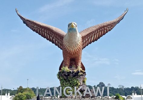 Complete guide on the places to visit in Langkawi Island and also recommendations on food/drinks, shopping and many more. Pulau Langkawi, Langkawi Island, Fish Logo, Places Of Interest, Kerala, The Sea, Google Images, Things To Do, Places To Visit