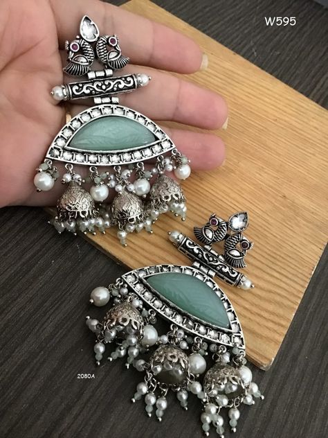 Antique Silver Jewelry Indian, Oxidised Jhumka, Keep Smile, Trendy Silver Jewelry, Vintage Indian Jewelry, Oxidized Jewellery, Indian Wedding Jewelry Sets, Oxidized Silver Earrings, Pretty Jewelry Necklaces