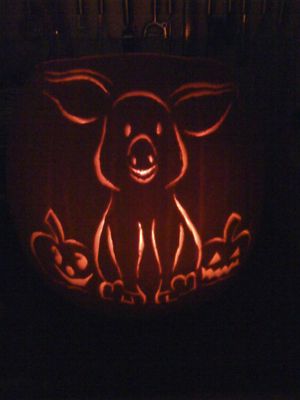 Pig Pumpkin Carving Ideas, Pig Pumpkin Decorating, Pua Pumpkin Carving, Pumpkin Carving Farm Theme, Pumpkins Craving, Pig Pumpkin Carving, Country Pumpkin Carving, Pumpin Carving, Pig With Piglets Pumpkin