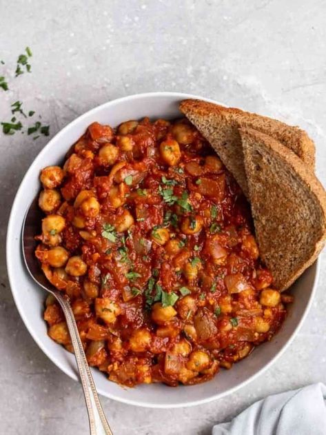 Chickpeas In Tomato Sauce, Veggies In Tomato Sauce, Chickpea Tomato Sauce, Tomato Chickpea Stew, Beans And Tomato Sauce, Vegan Tomato Pasta Sauce, Chickpea Tomato Recipes, Chickpea Tomato Curry, Chickpea Tomato Soup