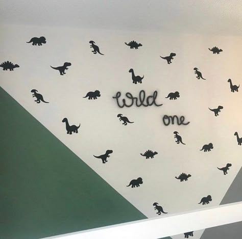 Dinosaur Nursery Ideas, Bedroom Ideas Boys, Safari Bedroom, Learning Folder, Toddler Decor, Dinosaur Room Decor, Dinosaur Nursery, Dinosaur Baby Shower, Dinosaur Decor