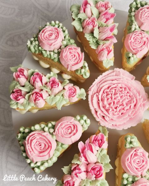 Russian Piping Tips, Pizza Cake, Torte Cupcake, Cake Decorating Piping, Beautiful Cupcakes, Cupcake Bouquet, Cupcake Decorating, Piping Tips, Cookies Decorated