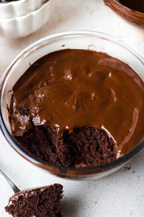 Best One Bowl Chocolate Cake, One Bowl Cake, One Bowl Chocolate Cake Recipe, One Bowl Chocolate Cake, Bake With Shivesh, Microwave Chocolate Cakes, Joy Of Baking, Chocolate Bowl, Microwave Cake