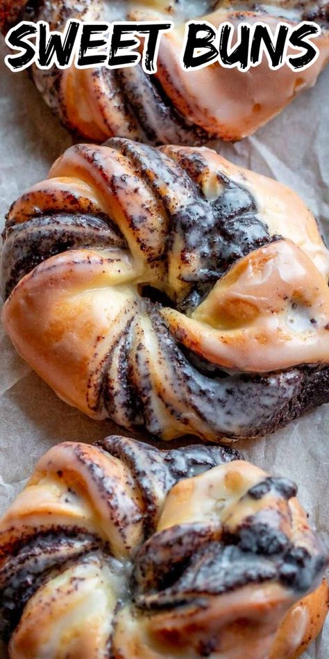 Poppyseed Roll Recipe, Poppy Seed Dessert, Poppy Seed Recipes, Kolache Recipe, Poppy Seed Filling, Slovak Recipes, Powdered Sugar Glaze, Sweet Buns, Breakfast Sweets