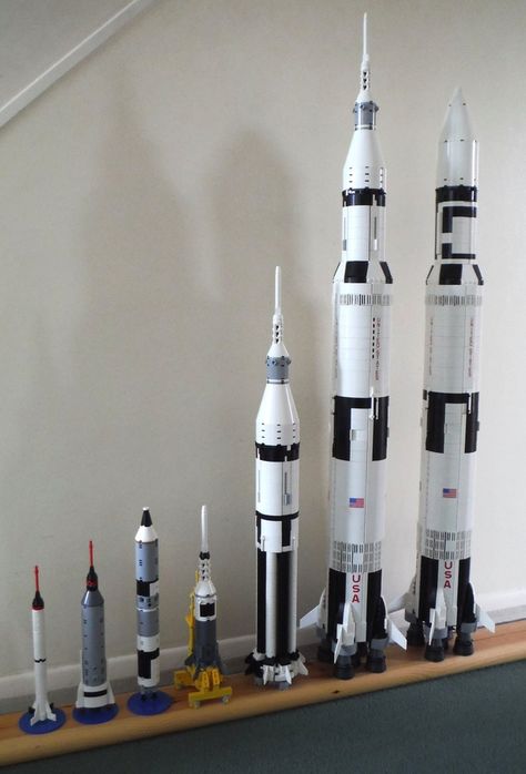 https://ideas.lego.com/projects/d061bd70-11e7-4805-b5a7-dcfa21d15030/updates?project_updates_page=3 Lego Rocket, Best Lego Sets, Indian Space Research Organisation, Hot Wheels Garage, Space Stuff, Classic Lego, Lego Craft, 2160x3840 Wallpaper, Lego Space