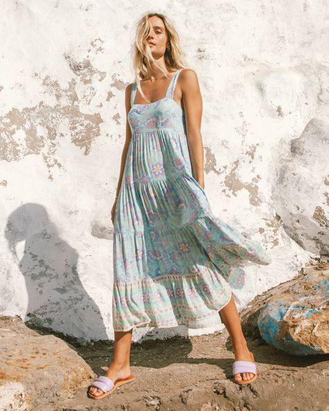 billabong, Hideaway Shine On Midi Dress, MINT (gdc0) Semi Casual Dresses, Kimono Mini Dress, Printed Beach Dresses, Billabong Dress, Belle Dress, Strapless Midi Dress, Red Midi Dress, Tiered Maxi Dress, Wrap Dress Floral