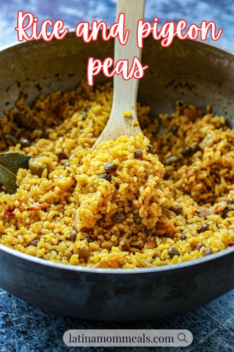 Make this Puerto Rican arroz con gandules recipe for dinner tonight! This rice and pigeon peas recipe is an easy weeknight rice recipe that can be a one pot meal and perfect for busy nights! Pigeon Peas And Rice Puerto Rico, Puerto Rican Rice And Pigeon Peas, Puerto Rican Arroz Con Gandules, Rice And Pigeon Peas Recipe, Cuban Pernil Recipe, Pigeon Peas Recipe, Pigeon Peas And Rice, Cuban Kitchen, Arroz Con Gandules Recipe