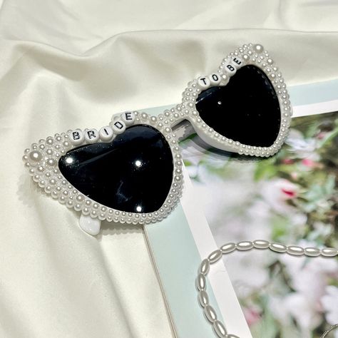 Sunglasses Bride, French Bridal Showers, Barbie Bachelorette, Pearl Sunglasses, Bachelorette Party Planning, Heart Rhinestone, Heart Glasses, Rhinestone Sunglasses, Bachelorette Party Themes