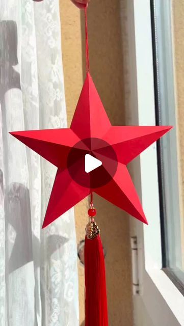 Large Christmas Star Diy, Star Paper Craft, Large Snowflakes, Diy Christmas Star, Origami Paper Folding, 2024 Ideas, Paper Craft Ideas, Paper Ideas, Piece Of Paper