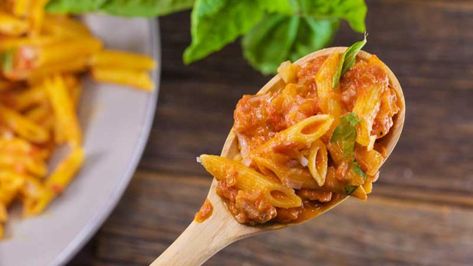 This one’s a sure thing. Vodka Penne Pasta, Penne Vodka, Rachel Ray Recipes, Penne Alla Vodka, Vodka Pasta, Rachael Ray Recipes, Cream Pasta, Alla Vodka, Date Night Recipes