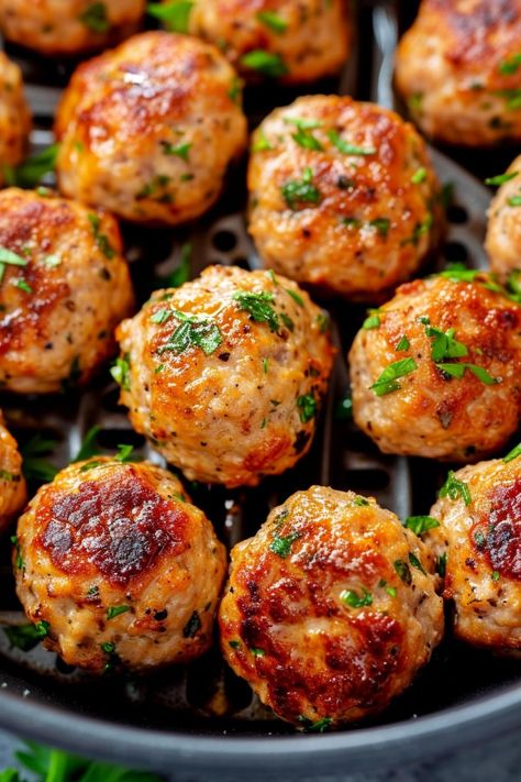 Air Fry Turkey Meatballs, Heart Healthy Turkey Meatballs, Turkey And Chicken Meatballs, Ground Turkey Meatballs Crockpot, Ground Turkey Meatballs Air Fryer, Easy Ground Turkey Meatballs, Ground Turkey Balls, Healthy Meatballs Recipes, Turkey Meatball Dinner