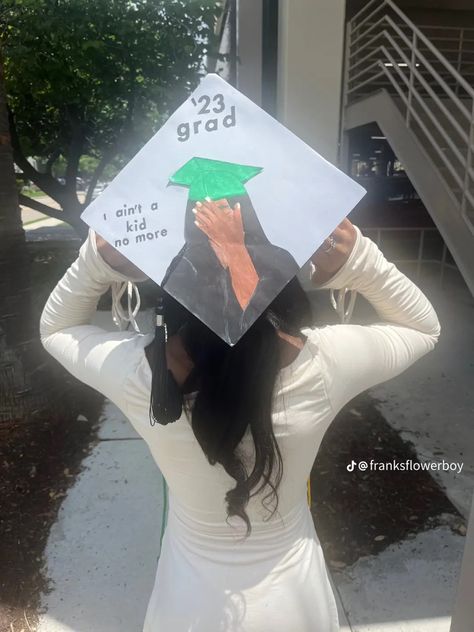 Graduation Cap Designs Frank Ocean, Mac Miller Grad Cap, Frank Ocean Grad Cap, Frank Ocean Graduation Cap, Creative Graduation Caps, Graduation Boards, College Grad Cap Ideas, Graduation Cap Decoration Diy, High School Graduation Cap