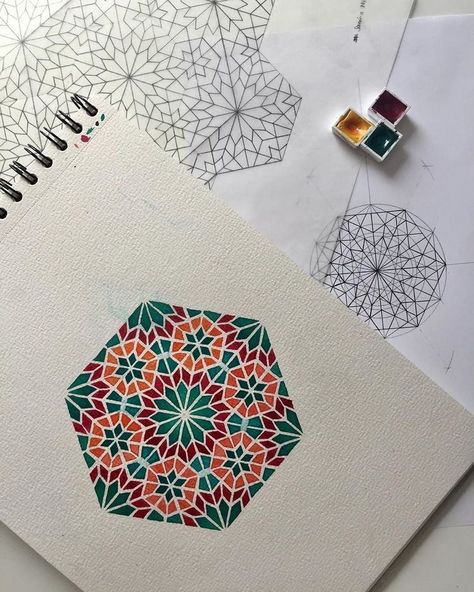 Islamic Design Pattern, Islamic Motifs, Geometric Pattern Art, Geometric Design Art, Islamic Patterns, Mandala Design Pattern, Mandala Art Lesson, Islamic Art Pattern, Geometric Pattern Design