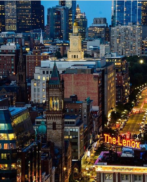 Boston.com on Instagram: “Have a good evening Boston! | 📸: @razaqkhazisyed . . . . . . . . #boston #igersboston #igersmass #cityscape #iheartboston” Have A Good Evening, Boston Aesthetic, Beautiful Places In America, Boston Photography, Boston Vacation, Boston City, Massachusetts Travel, Living In Boston, Boston Strong