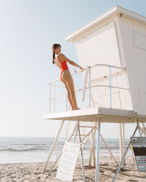 Tanning on the lifeguard tower all summer long @ali80668 @sony @sonyalpha @sigmaphotoaustralia @sigmaphoto #ucf #ucfphotographer #orlandophotographer #floridaphotographer #cocoabeachfl #cocoabeachpier #ucfgradphotographer #cinematography #photographer Lifeguard Photoshoot, Lifeguard Aesthetic, Ucf Grad, Lifeguard Chair, Beach Lifeguard, Beach Picnics, Lifeguard Tower, Cocoa Beach, Beach Picnic