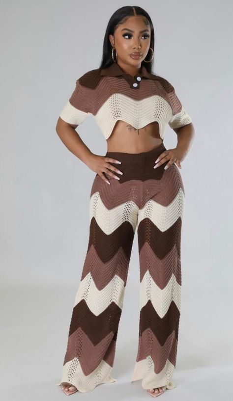 Crochet 2 Piece Set Women, Crochet 2 Piece, Crochet Business, Crochet Clothing And Accessories, Crochet Design Pattern, Beachwear Fashion, Crochet Fashion Patterns, Crochet Set, Knit Crop Top