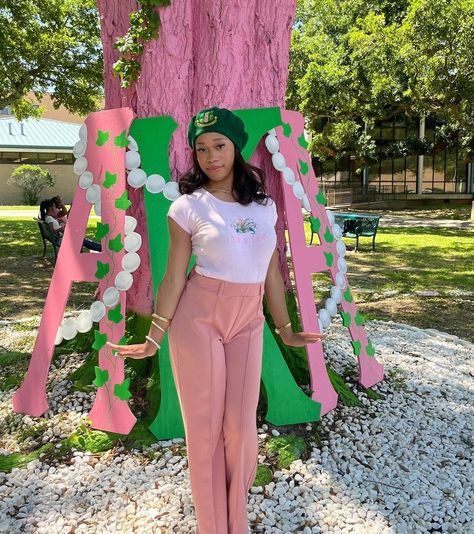 alpha kappa alpha • Instagram Alpha Kappa Alpha Clothing, Aka Sorority, Alpha Kappa Alpha Sorority, Birthday Party Theme Decorations, American Princess, Fulani Braids, Legally Blonde, Alpha Kappa Alpha, Black American