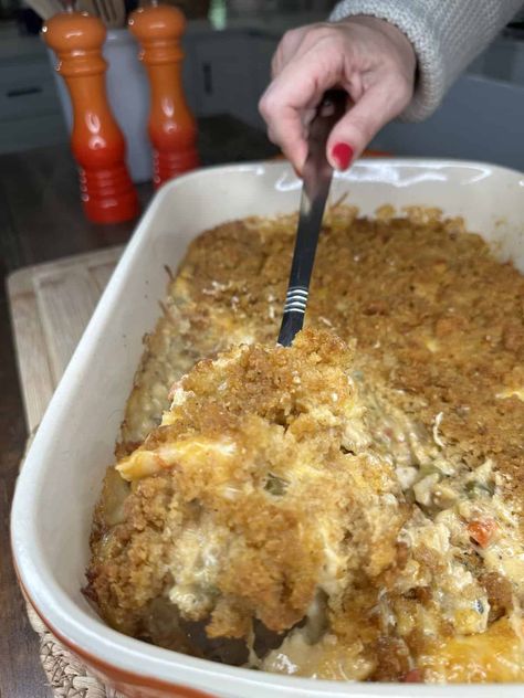 Cornbread Cheesy Chicken Casserole 🌽 Cornbread Stuffing Casserole, Chicken Cornbread Casserole, Cornbread Chicken Casserole, Cornbread Chicken, Thanksgiving Chicken, Bacon Cornbread, Cheesy Chicken Casserole, Chicken Cornbread, Herb Soup