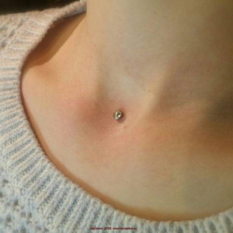 Chest Surface Piercing, Microdermal Piercing Chest, Dermal Piercing Unique, Chest Dermal, Hide Piercings, Collar Bone Piercing, Back Dermal Piercing, Back Dimple, Chest Piercing