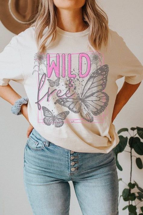 Printed Tee Women, T-shirt Print Design, Trending Graphic Tees, Trendy Shirt Designs, Popular Shirt, Oversized Graphic Tee, Wild Free, Girls Graphic Tee, Shirt Print Design