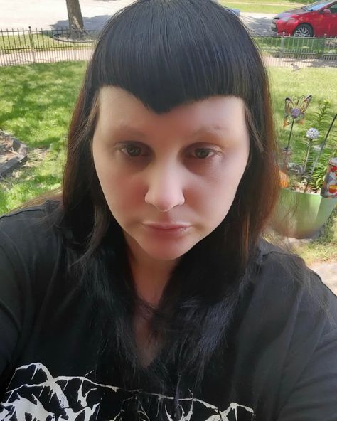 No makeup face cause I probably will never get my v bangs this perfect again so I had to get a pic 🖤🖤 #vbangs #vampirebangs #gothhairideas #gothhairstyle #gothhair #gothic #gothgirl #gothsofinstagram #fyp V Bangs, Goth Hair, No Makeup, Cut Hair, Cut My Hair, Makeup Face, A Pic, Bangs, Hair Cuts