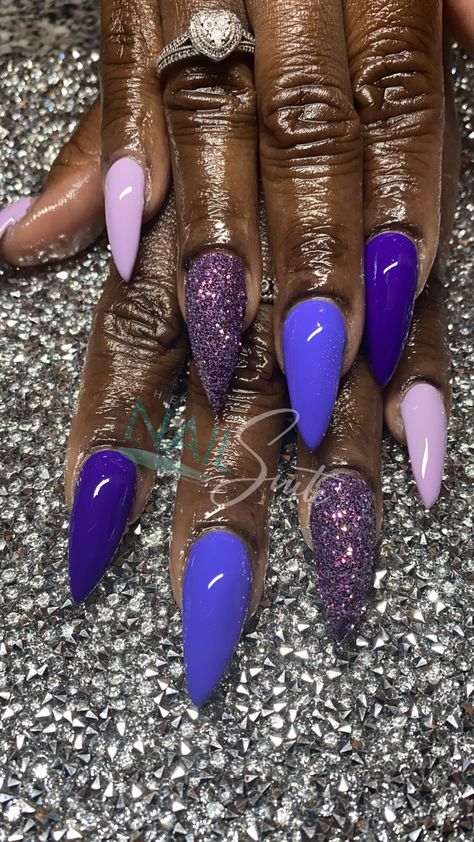 Purple Nails Stiletto, Shades Of Purple Nails, Dark Purple Nails, Bee Nails, New Years Eve Nails, Dashing Diva, Nails Purple, Nails Stiletto, Stylish Nails Designs