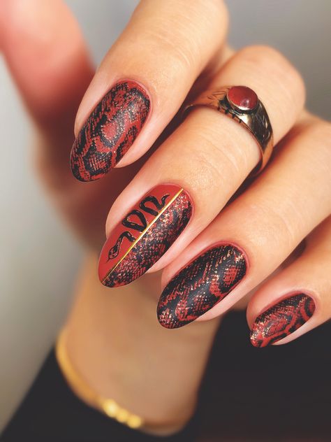 Snake Print Nail Art, Aesthetic Snake, Snake Nails, Snake Skin Nails, Nails Art Designs, Red Nail Art, Art Designs Ideas, Pattern And Texture, Print Nails