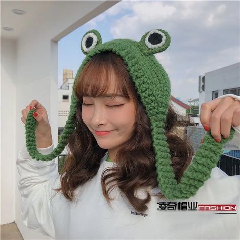 Frog Bandana Crochet, Frog Hat Crochet Pattern Free, Crochet Frog Earmuffs, Frog Beanie Crochet, Crochet Hat Frog, Knit Frog Hat, Frog Crochet Hat, Frog Hat Crochet, Geeky Crochet Patterns