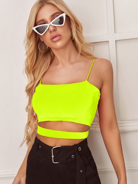 Amarelo Casual Collar  Poliéster Simples Suspensório Embellished Elasticidade Baixa Verão Tops, blusas e camisetas para Mulheres Neon Yellow Tops, Neon Crop Top, Tube Top Outfits, Neon Top, Balkon Decor, Lingerie Outfit, Neon Outfits, Women Tank Tops, Cotton Fashion