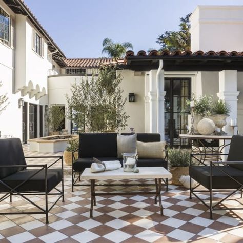 Sorry: Nate Berkus and Jeremiah Brent Just Sold Their Gorgeous L.A. Home Black And White Courtyard, Modern Spanish Home Interior, Andalusian Patio, Italian Terrace, Checkered Tile, Modern Spanish Home, Spanish Home Interior, Jeremiah Brent, Backyard Plan