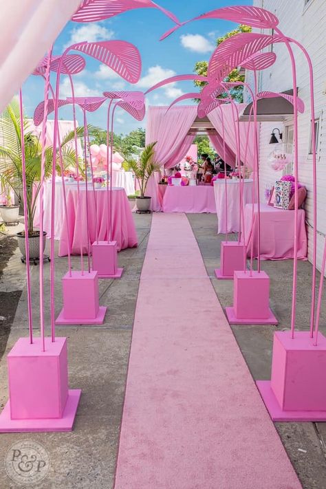 Pink Theme Pool Party, Barbie Entrance, Pool Party Stage Design, Barbie Party Entrance, Beach Party Stage Design, Spring Decor 2023, Pink Nightclub, Party Entrance Decoration, Pink Lighting For Events