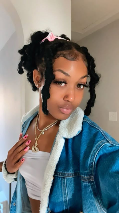 Cuban Twist Hair, Faux Locs Hairstyles, Braids Locs, Girls Hairstyles Braids, Hair Laid, Braided Hairstyles For Black Women, Locs Hairstyles, Baddie Hairstyles, Faux Locs