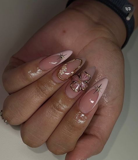 November Almond Nails, Classy Almond Nails, Golden Nails, Nails Stiletto, Fantasy Nails, Colored Acrylic Nails, Girly Acrylic Nails, French Acrylic Nails, Classy Acrylic Nails