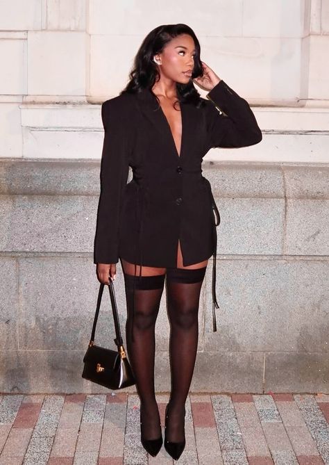 Blazer Dress Outfits For Women, Sling Back Heels Outfit, Dress With Stockings, Stylish Work Attire, Graduation Outfit, Modest Fashion Outfits, All Black Outfit, Photoshoot Outfits, Fall Fashion Outfits