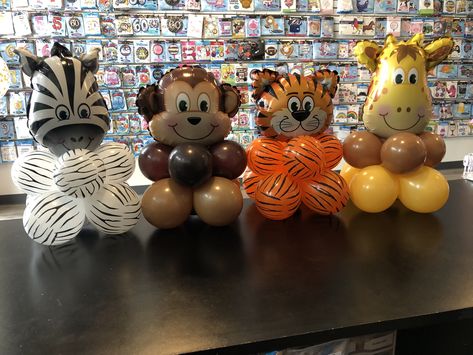 Animal Balloon Centerpieces, Safari Balloon Centerpieces, Animal Centerpieces, Safari Centerpieces, Safari Birthday Party Decorations, Safari Balloon, Monkey Birthday Parties, 1st Birthday Presents, Jungle Safari Birthday