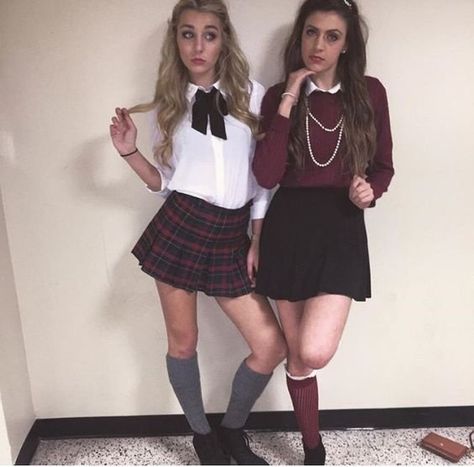 Serena And Blair Costume, Girlfriend Group, Group Costume Ideas, Diy Group Halloween Costumes, Clueless Halloween Costume, Best Group Halloween Costumes, Halloween Costumes To Make, Diy Kostüm, Amazing Girlfriend