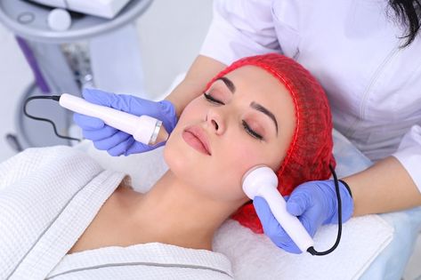 Cosmetology Skin Care, Ultrasound Cavitation, Facial Pictures, Laser Facial, Beauty Procedures, Soft Smooth Skin, Laser Clinics, Photo Woman, Facial Cleaning