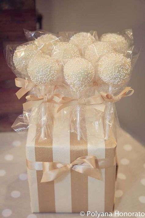 Diy Cake Pops, Cake Pop Displays, Baby Lamb Baby Shower, Idee Babyshower, Diy Cupcake, Diy Cupcakes, Communion Party, Shower Cupcakes, Baptism Party