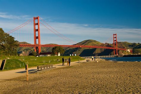 Chrissy Field,San Francisco...my happy place! Small Peninsula, Running Trails, Family Reunion Ideas, Style Transformation, Reunion Ideas, California Love, Vegas Baby, Family Reunions, Taking Photos