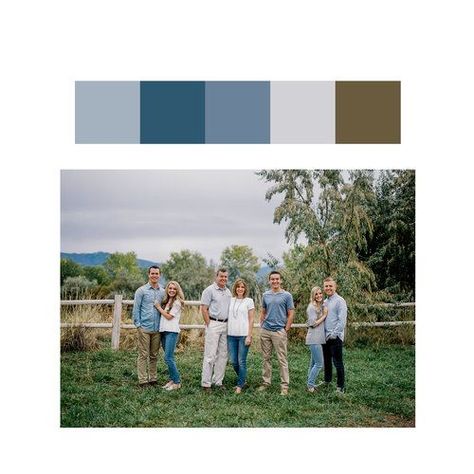 Family Portrait Color Schemes, Family Color Schemes, Family Portraits What To Wear, Picture Color Schemes, Summer Family Portraits, Family Portrait Ideas, Family Photos What To Wear, Family Portrait Outfits, Summer Family Pictures