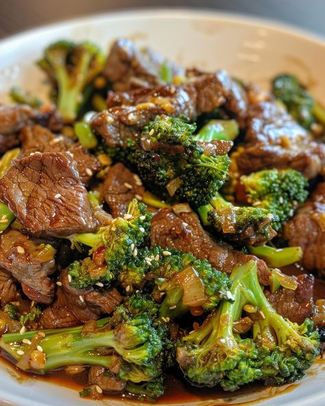 Steak With Vegetables, Steak Meals, Stir Fry Beef, Cooked White Rice, Best Freeze Dried Food, Steak And Rice, Beef And Broccoli, Soul Food Dinner, Against The Grain