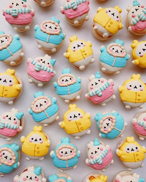 Kawaii Macarons, Cute Macarons, Cookies Icing, Kue Macaroon, Kawaii Sweets, Kawaii Characters, Kawaii Dessert, French Macaroons, Macaroon Recipes