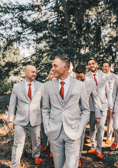 Midwest Backyard, Groom And Groomsmen Photos, Backyard Intimate Wedding, Groom Getting Ready Photos, Wedding Photography Guide, Groomsmen Getting Ready, Wedding Groomsmen Attire, Groom And Groomsmen Suits, Rusting Wedding