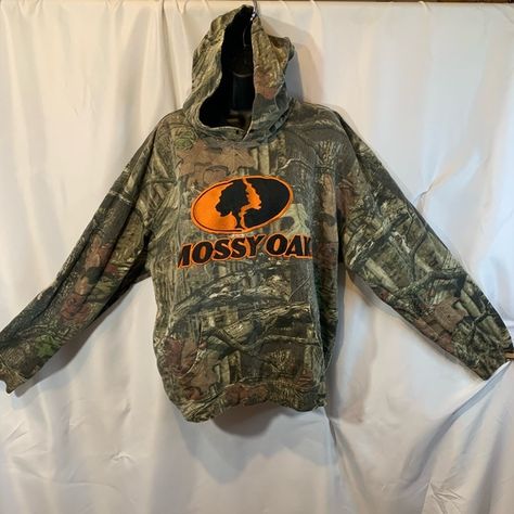 Mossy Oak Men’s Hunting Hoodie Mossy Oak, Puma Jacket, Camouflage, Hunting, Athletic Jacket, Outfit Inspo, Plus Fashion, Green, Fashion Trends