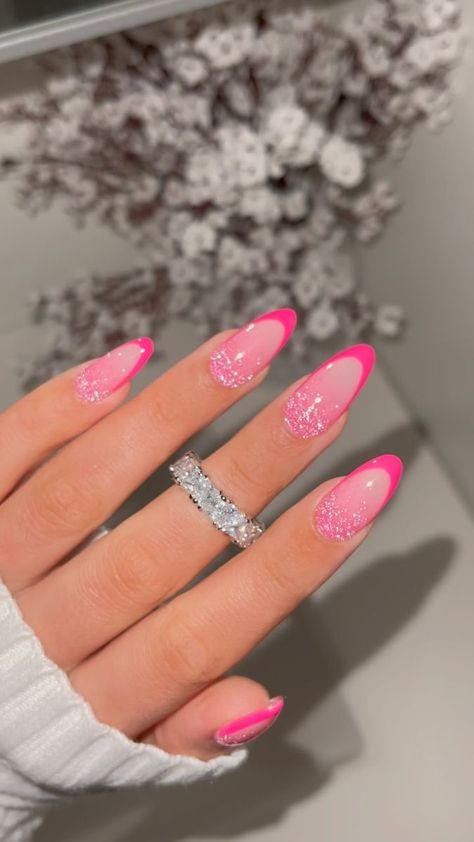 Hot Pink Rhinestone Acrylic Nails, Classy Valentines Nails Pink, Pink Barbie Nail Ideas, Red And Pink Fashion, Birthday Nails Acrylic Almond, Girly Birthday Nails, Pink Valentines Day Nails Almond, Pink Tip Nail Designs, Pink And Red Nails Acrylic