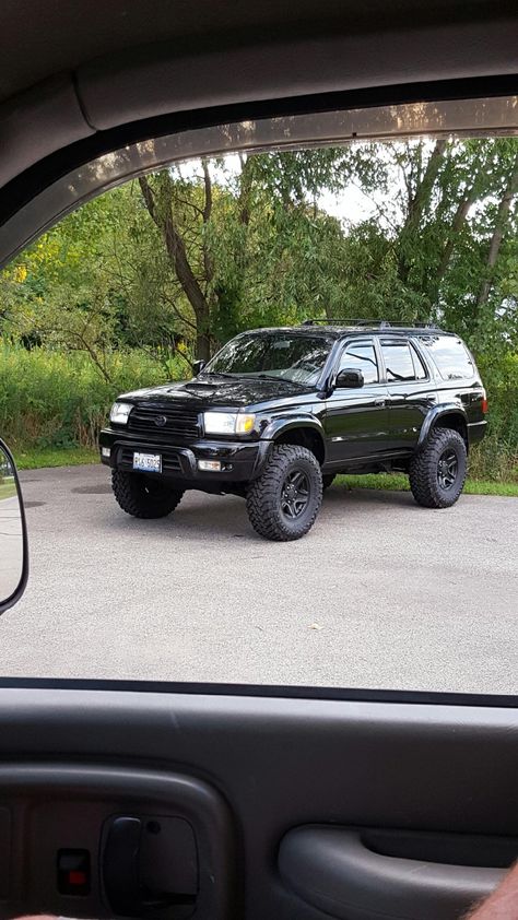 2000 4runner, 4runner Aesthetic, 1994 4runner, Toyota Girl, 1998 Toyota 4runner, First Gen 4runner, 1990 Toyota 4runner, Toyota Surf, Old Toyota 4runner