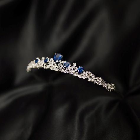 Ice Princess Crown, Dark Blue Accessories, Dark Silver Jewelry, Sapphire Tiara, Winter Crown, Tiara Blue, Blue Tiara, Fantasy Accessories, Royal School