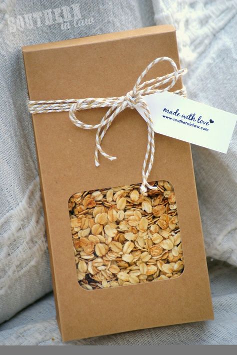 Granola Bar Packaging, Treats For Gifts, Vanilla Granola Recipe, Healthy Chocolate Cake Recipe, Granola Gift, Protein Cupcakes, Healthy Cream Cheese, Vanilla Granola, Homemade Chocolates