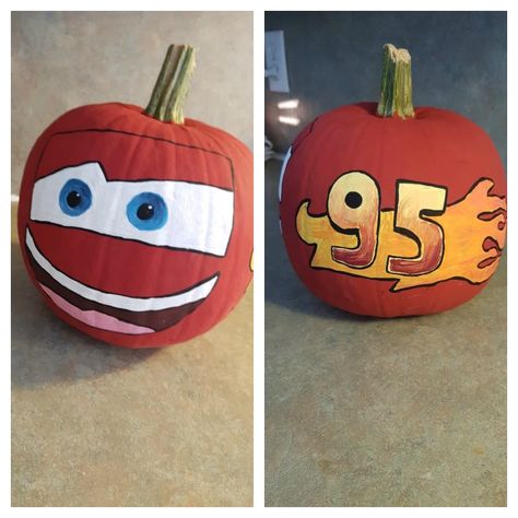 Lightning Mcqueen Painted Pumpkin, Pumpkin Painting Ideas For 3 People, Lightening Mcqueen Pumpkin Painting, Disney Cars Pumpkin Painting, Lighting Mcqueen Pumpkin Painting, Lighting Mcqueen Pumpkin, Mater Pumpkin Painting, Group Pumpkin Painting Ideas, Pumpkin Painting Ideas Cartoon