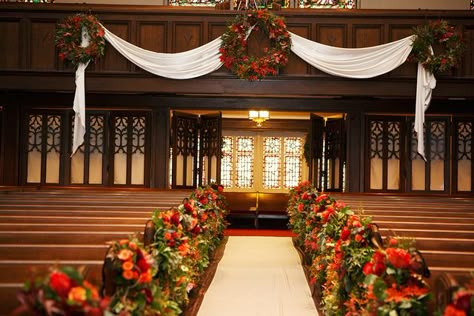 Country Club Christian Church Aisle Arrangements by Blue Bouquet, www.bluebouquet.com Advent Church Decorations, Lent Decorations For Church, Ceremony Decorations Church, Aisle Arrangements, Christmas Ceiling Decorations, Church Aisle, Church Christmas Decorations, Church Altar Decorations, Catholic Decor